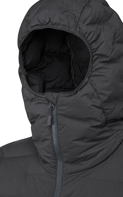 Cubit Stretch Down Hoody, il piumino Rab per tutti i giorni - cappuccio aderente con orlo elasticizzato e mentoniera in pile